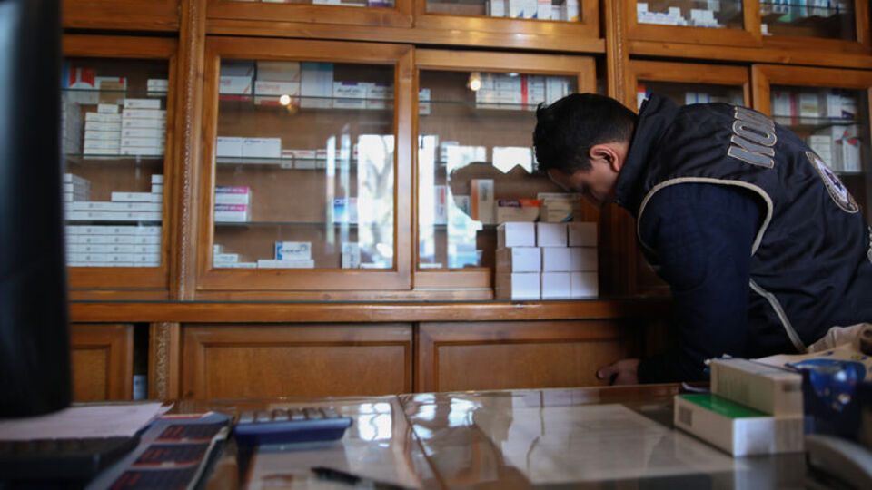 Elebaşı eski eczacı kalfası! Doktorlar ve eczacılar tutuklandı! Sahte reçete dolandırıcılığı!