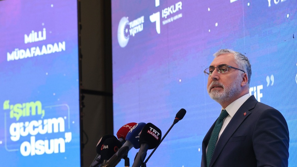 Bakan Işıkhan'dan çalışma saati açıklaması