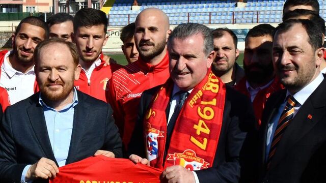 Bakan Bak'tan Çorlu'ya stad müjdesi