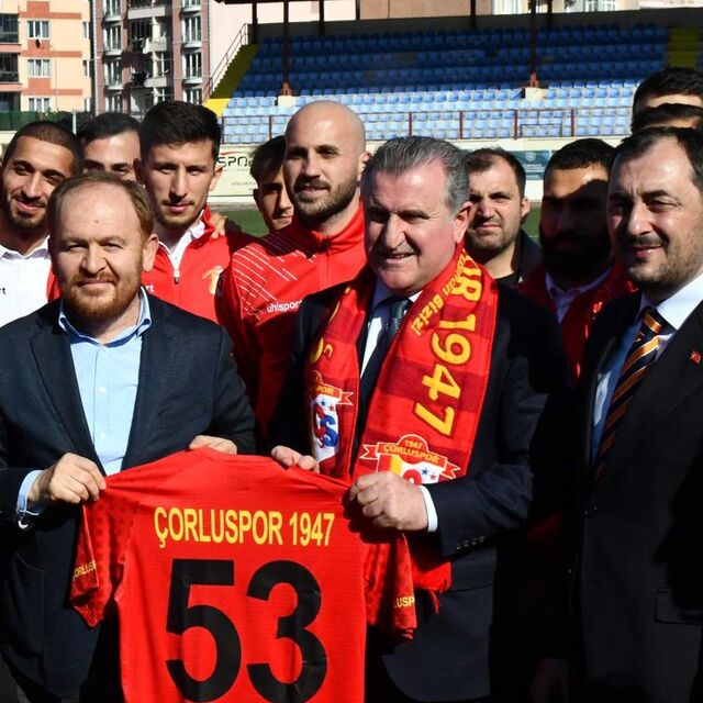 Bakan Bak'tan Çorlu'ya stad müjdesi