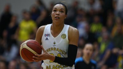 Fenerbahçe, Antalya'da farklı kazandı