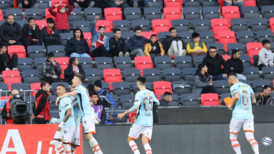 Başakşehir 2. yarıda açıldı!