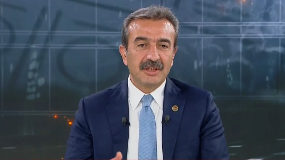 Neden CHP'den istifa etti?