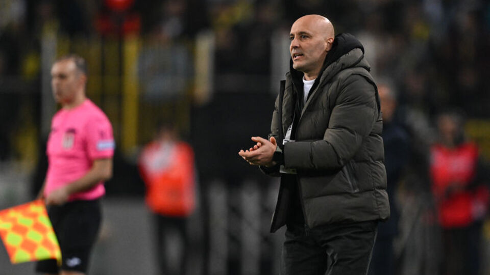 "Penaltıda el doğal konumda"