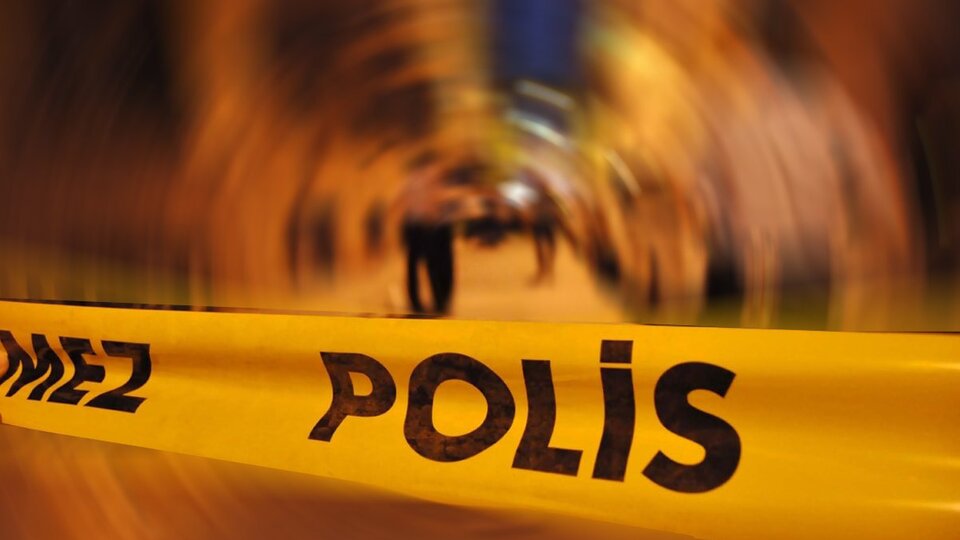 Kıyafetleri karıştırınca yanlış kişiyi öldürdü!