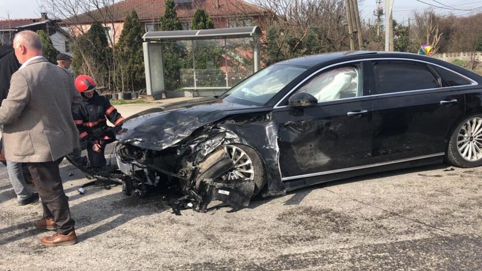 AK Partili vekil trafik kazasında yaralandı