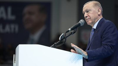 Cumhurbaşkanı Erdoğan: Korsan siyaset yapanlara izin vermeyiz
