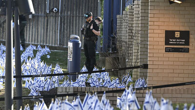 Büyükelçilik önünde kendini yakan ABD'li asker öldü