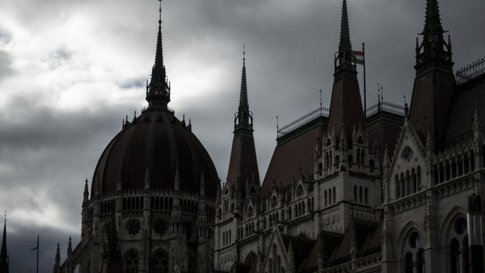 Macaristan, İsveç'in NATO üyeliğini onayladı