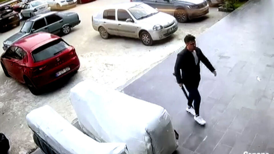 Adana'da korkunç olay! Eski eşini iş yerinde 'pompalı'yla vurdu!