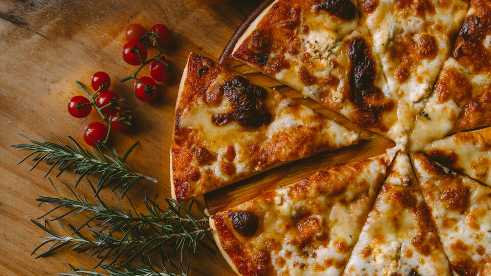 Pizza nasıl yapılır?