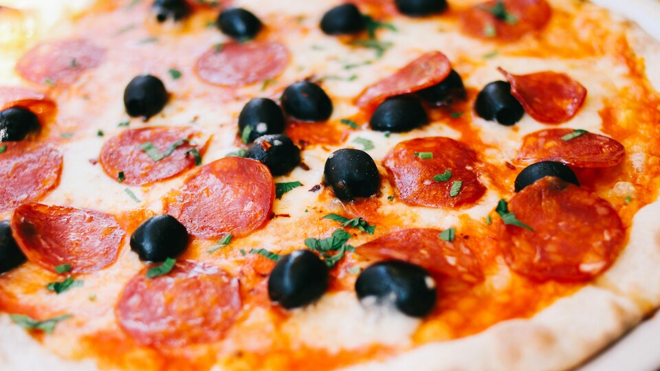 Pizza hamuru nasıl yapılır?