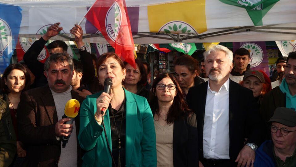 Beştaş: Oy hesabı yapacak olursak, borçlu çıkarlar