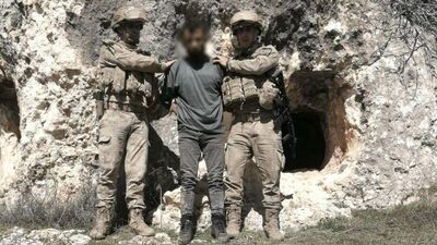 Karısını ve 2 yakınını öldürmüştü! Mağarada yakalandı