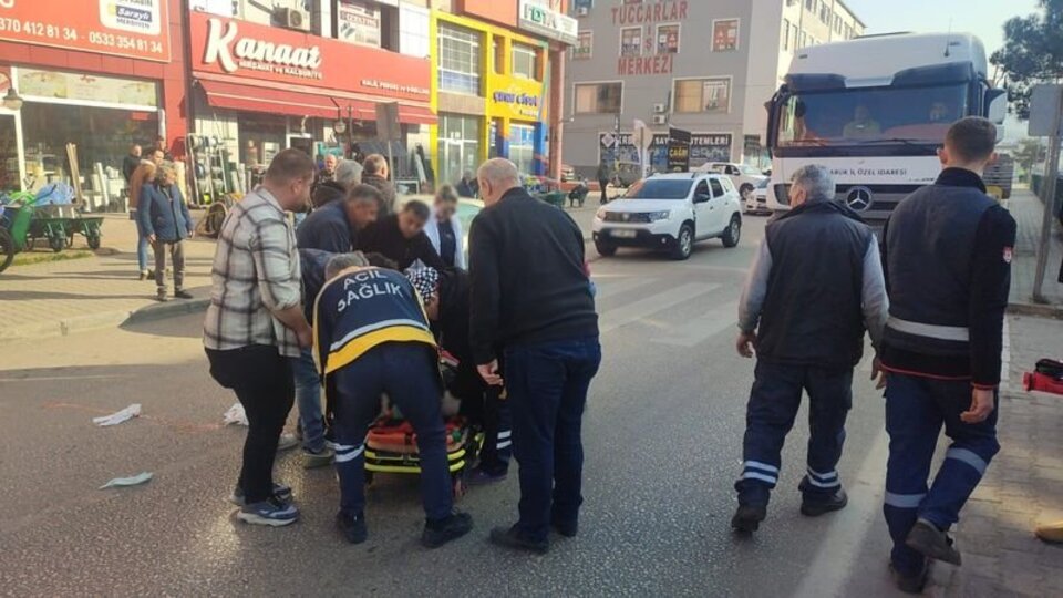 Otomobilin çarptığı 83 yaşındaki adam öldü