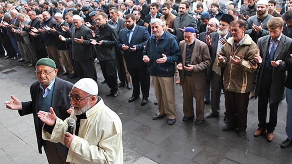 Cenaze namazı nasıl kılınır?