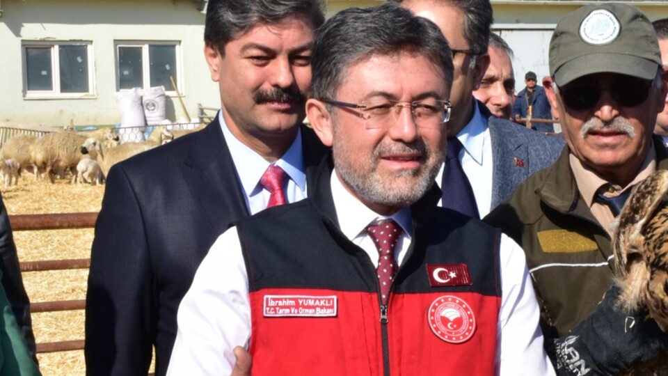 "Bunun adı fırsatçılıktır"