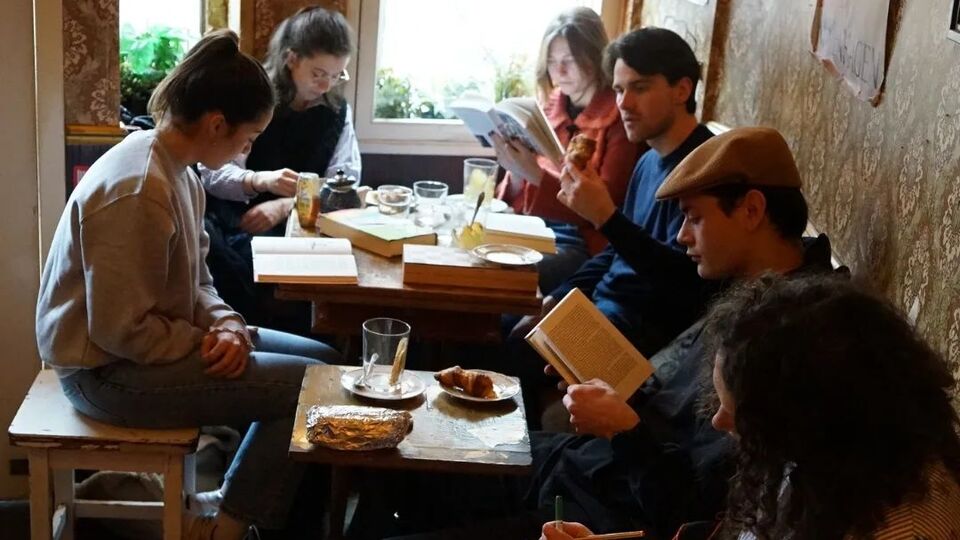 Sıra dışı konsept gündem oldu! Bu kafeye girişin tek şartı var