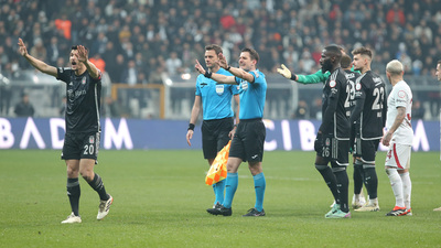 "Kırmızı kart tamam ya penaltı?"