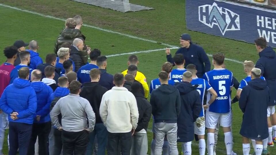 Amigo sahaya atladı, tüm takımı azarladı!