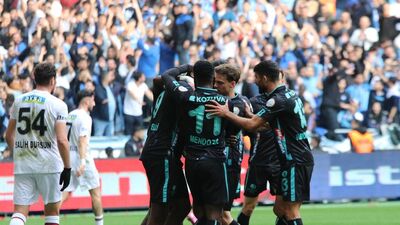 Mavi Şimşekler, 10 maç sonra kazandı!