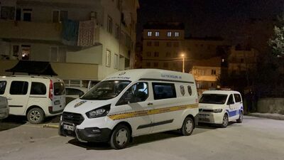 'Kanalizasyon akıyor' kavgası: 4 yaralı