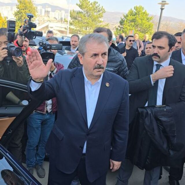 Mustafa Destici, hastaneden taburcu edildi