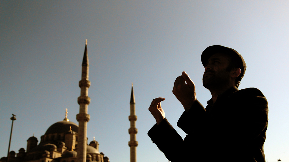 Fecr suresi okunuşu ve Türkçe anlamı