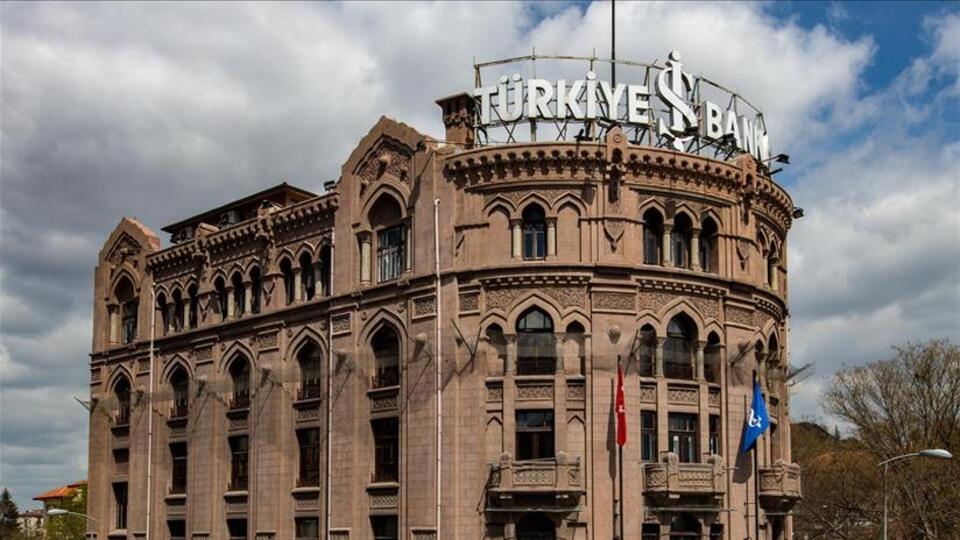 İş Bankası mesai saatleri