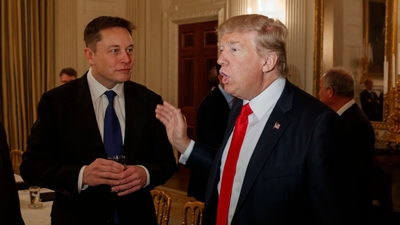 Seçim kampanyası için destek arayan Trump, Musk'la görüştü