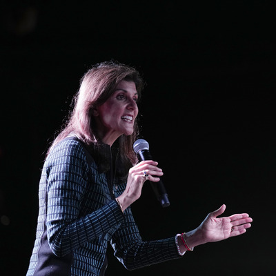 Trump'ın rakibi ön seçimlerden çekiliyor mu?