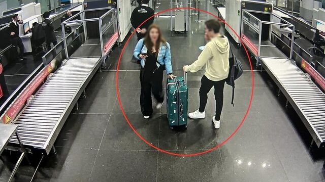 Yazar Eylem Tok ve oğlu için "Kırmızı Bülten" çıkarılıyor