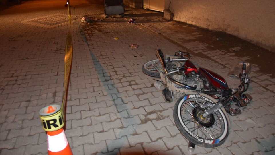 Konya'da motosiklet kazası: 1'i ağır 2 yaralı