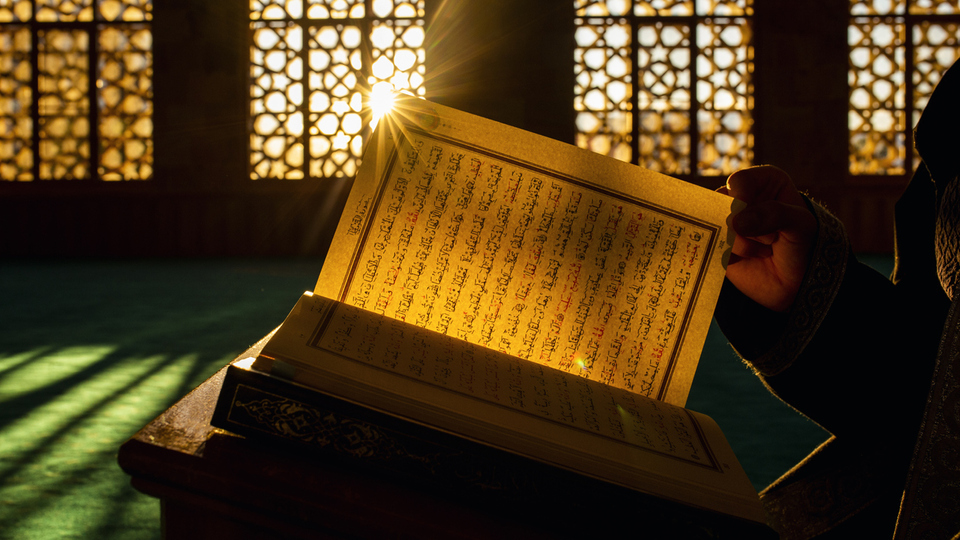 Kuran abdestsiz okunur mu?