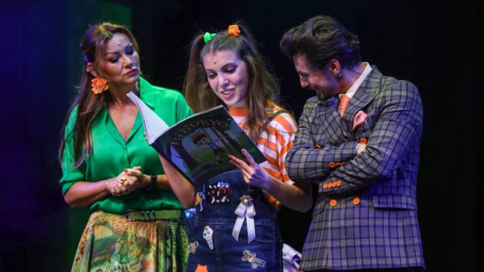 'Kusursuz Dünya Müzikali' sahnede