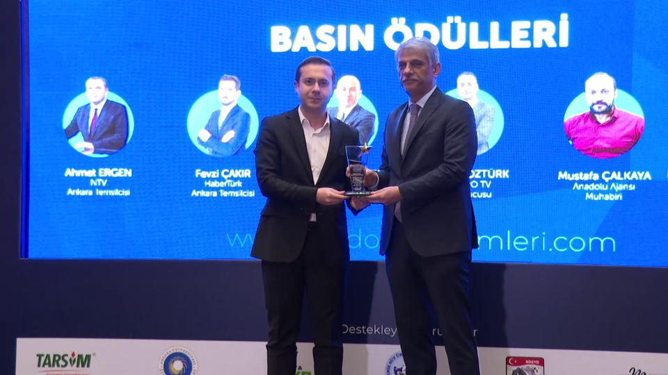 Anadolu İzlenimleri Dergisi Basın Ödülü Fevzi Çakır'ın