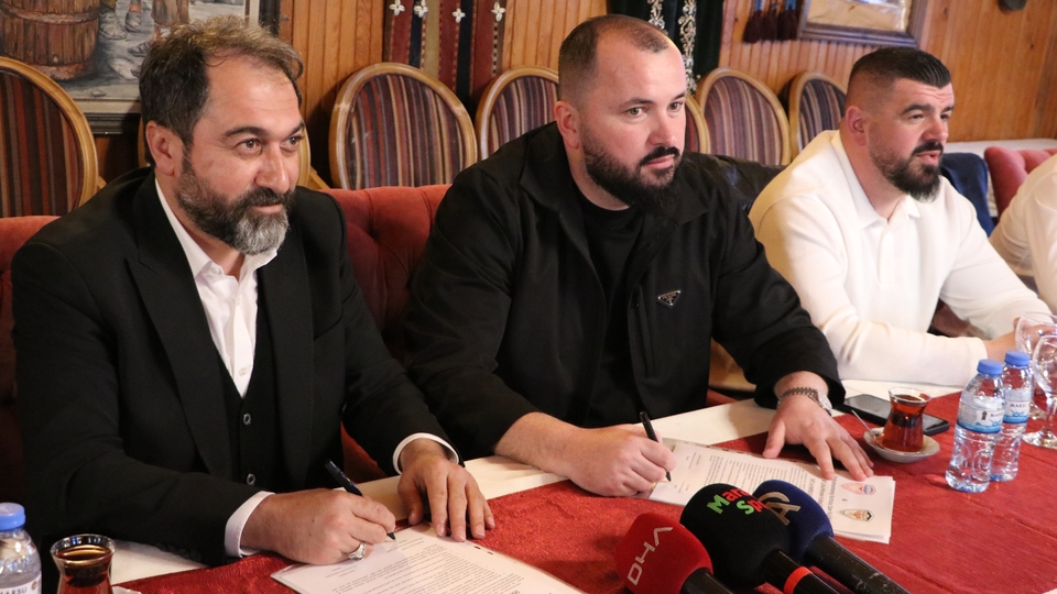 Kardeş kulüp KF Liria Prizren!