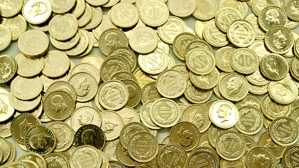 Altında art arda rekor