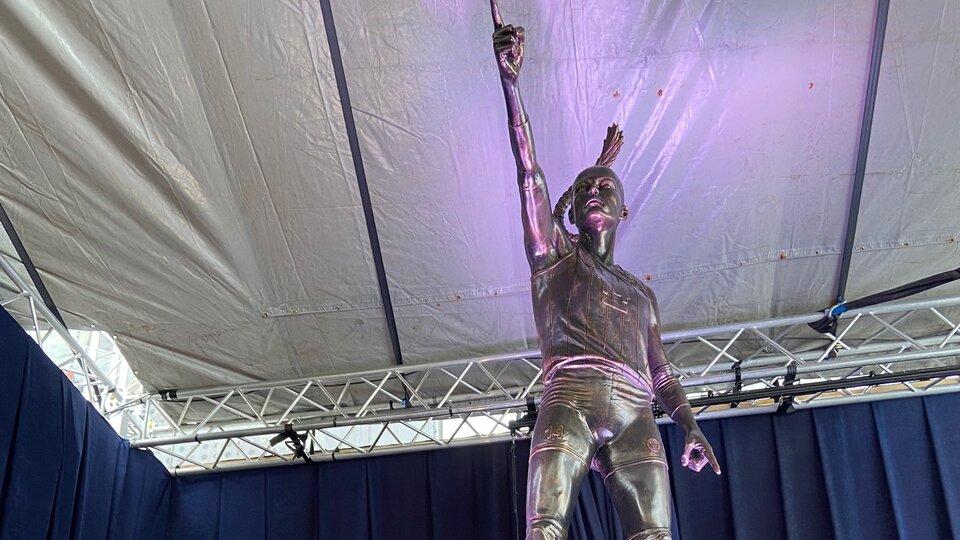 Eda Erdem Dündar'ın heykeli açıldı