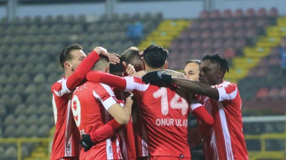 Boluspor üç puanı iki golle aldı!
