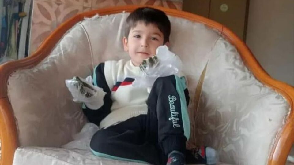 Kontrolsüz sürücü küçük Emre'yi hayattan kopardı