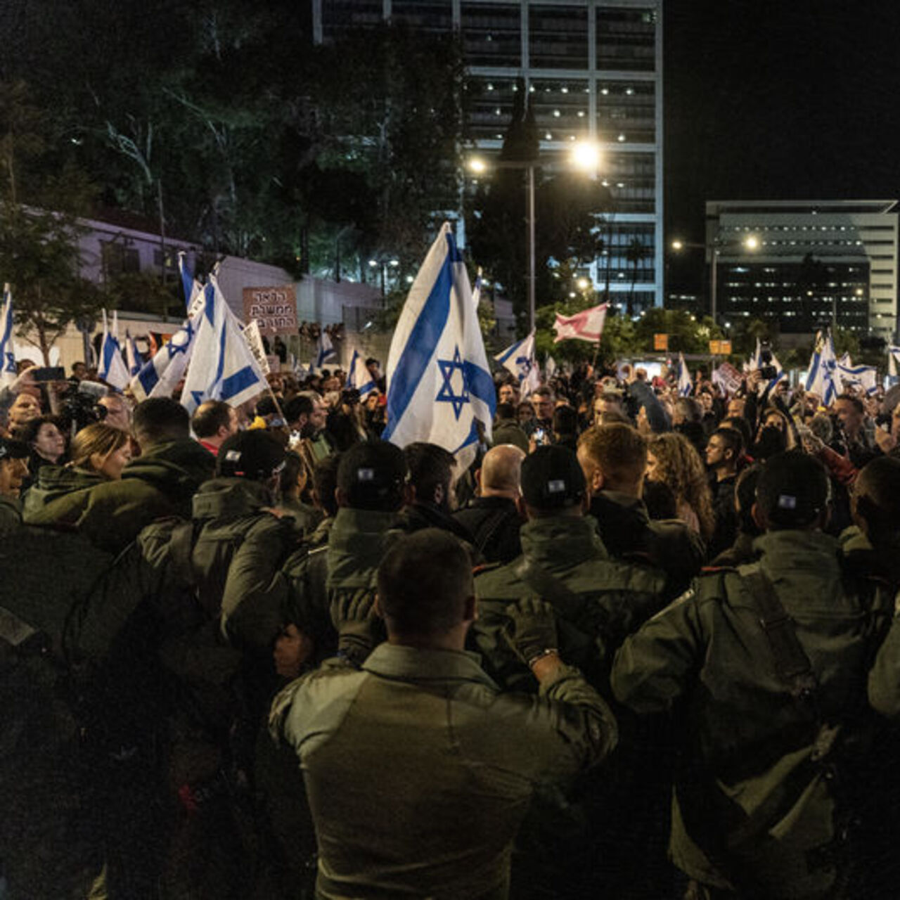 İsrail'de erken seçim gösterileri