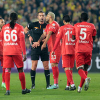 "Oyunlar kapalı gişe devam ediyor!"