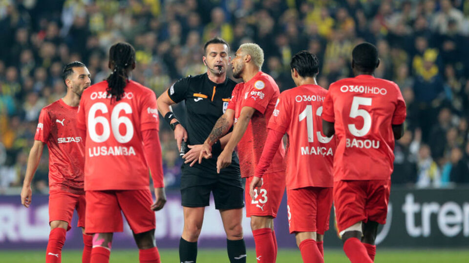 "Oyunlar kapalı gişe devam ediyor!"