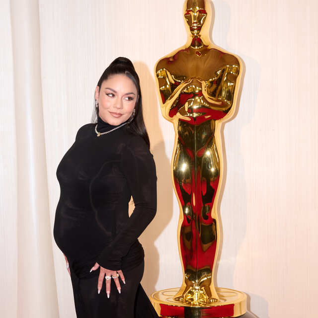 Hamileliğini Oscar'da ilan etti