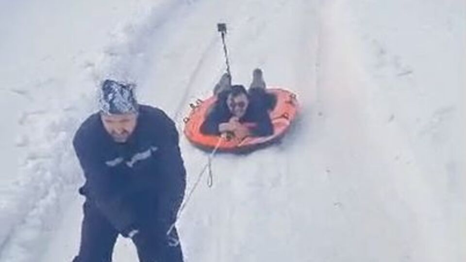 Eski yol kayak pisti oldu!