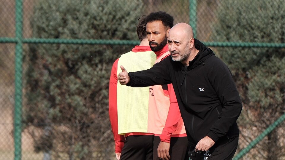 Tolunay Kafkas sahaya indi!