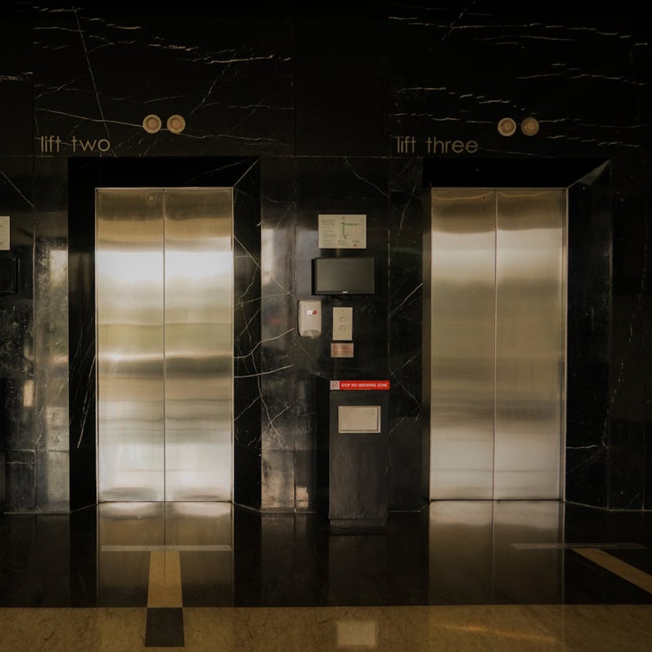 Düşen asansörde ne yapmalısınız?