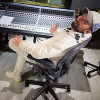 Yeni albümü müjdeledi