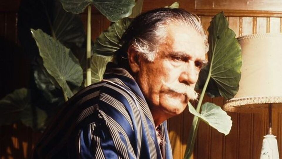 Hulusi Kentmen kimdir?